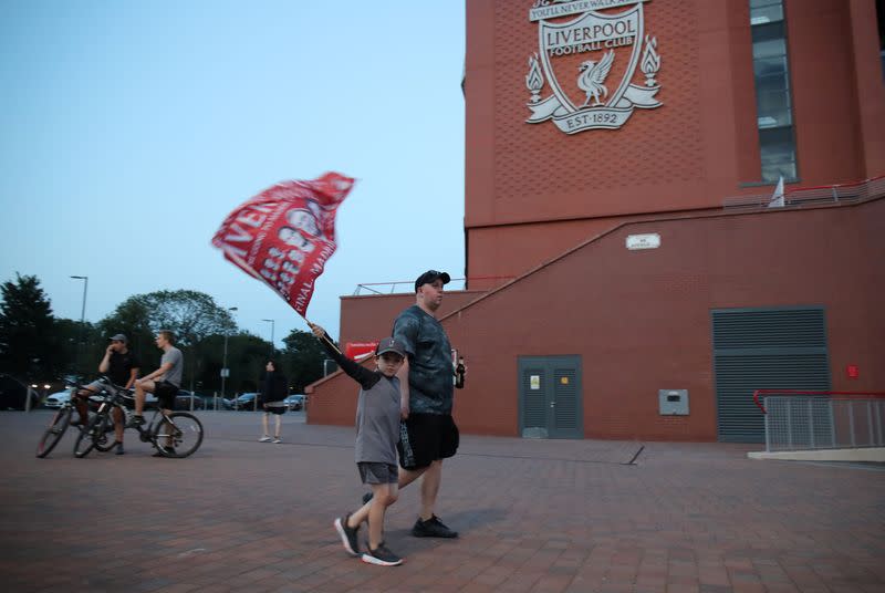 Premier League - Liverpool could win the Premier League if Manchester City drop points against Chelsea