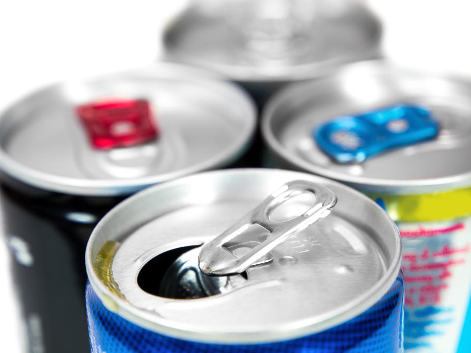 Dose auf, Koffein-Kick rein: Doch Energydrinks sind für Jugendliche nicht empfehlenswert. (Bild: Getty Images)