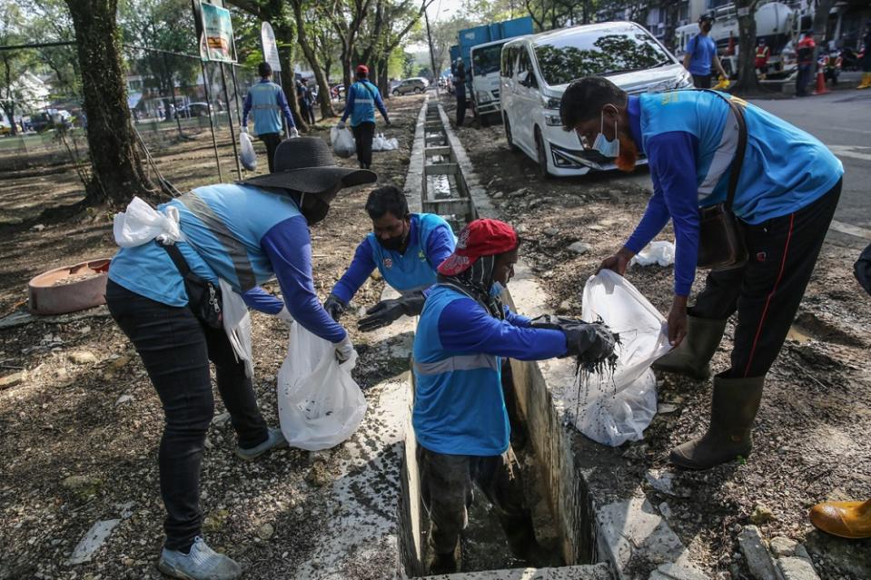 Post-flood clean-up operations are underway in most areas where flood waters have receded.