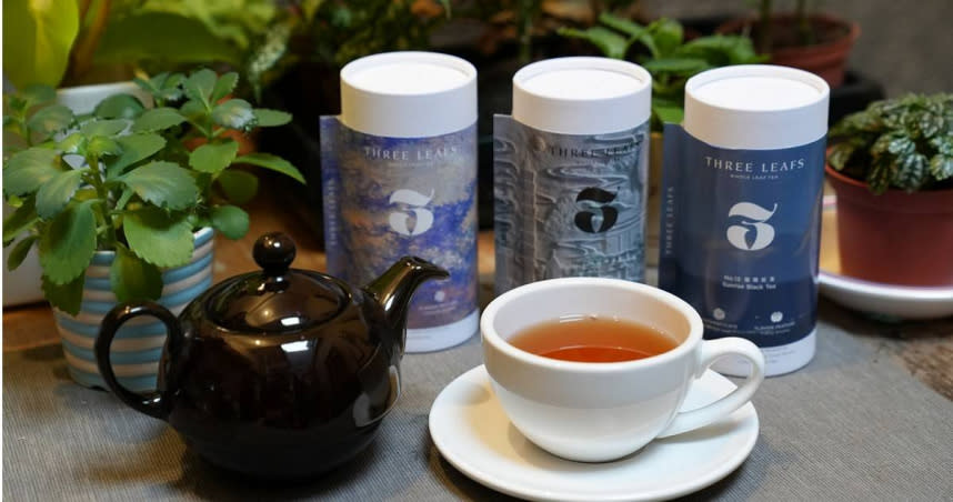 民眾於活動期間若到台北15個合作店家消費滿低消，便可以優惠價品嘗台灣茶。（圖／Three Leafs Tea提供）