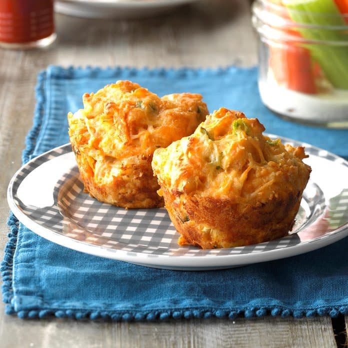 Buffalo Chicken Biscuits Exps Sdas17 155623 C04 07 2b 4