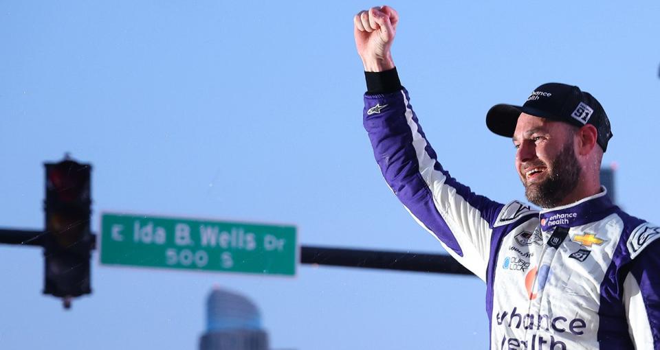 shane van gisbergen celebrates at chicago