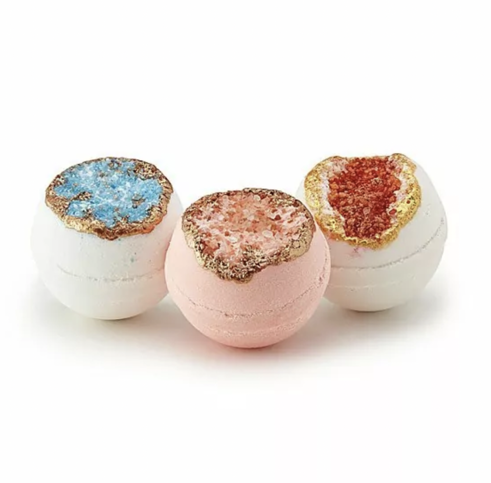<p><a href="https://go.redirectingat.com?id=74968X1596630&url=https%3A%2F%2Fwww.uncommongoods.com%2Fproduct%2Finspirational-geode-bath-bombs&sref=https%3A%2F%2Fwww.womansday.com%2Flife%2Fg3211%2Fbest-friend-gifts%2F" rel="nofollow noopener" target="_blank" data-ylk="slk:Shop Now;elm:context_link;itc:0;sec:content-canvas" class="link ">Shop Now</a></p><p>Inspirational Geode Bath Bombs</p><p>uncommongoods.com</p><p>$30.00</p><span class="copyright">Mazzi and Erez Peled</span>