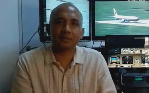 French investigators suspect the pilot of the missing Malaysia Airlines plane was in control 'unil the end' says French media - Telegraph