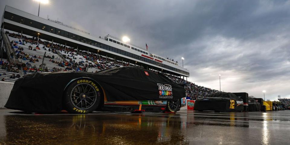 martinsville, virginia april 09 the 18 mms crunchy cookie toyota, driven by kyle busch sits covered on pit road during a rain delay prior to the nascar cup series blue emu maximum pain relief 400 at martinsville speedway on april 09, 2022 in martinsville, virginia photo by jared c tiltongetty images