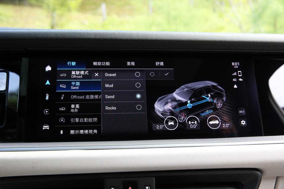 12.3吋PCM觸控螢幕同樣囊括多數功能設定，包含越野模式等車輛配置也能在此找到。
