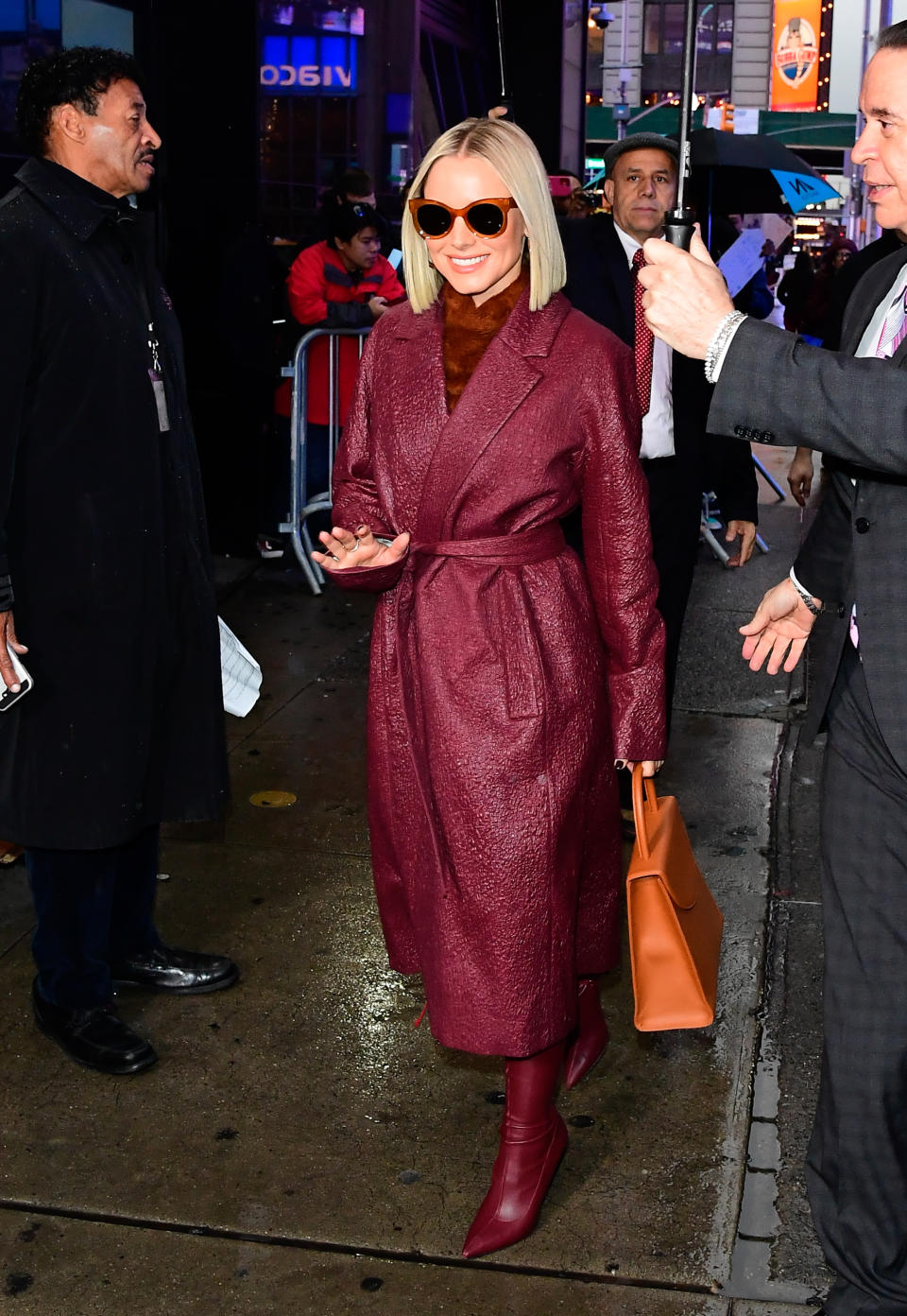 Kristen Bell wears a Rochas coat. (Credit: Getty Images)