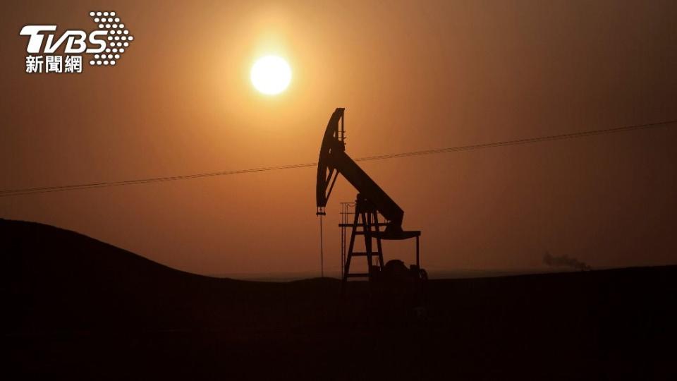 全球原油市場供不應求的問題短期內恐怕難以解決。（示意圖／達志影像美聯社）