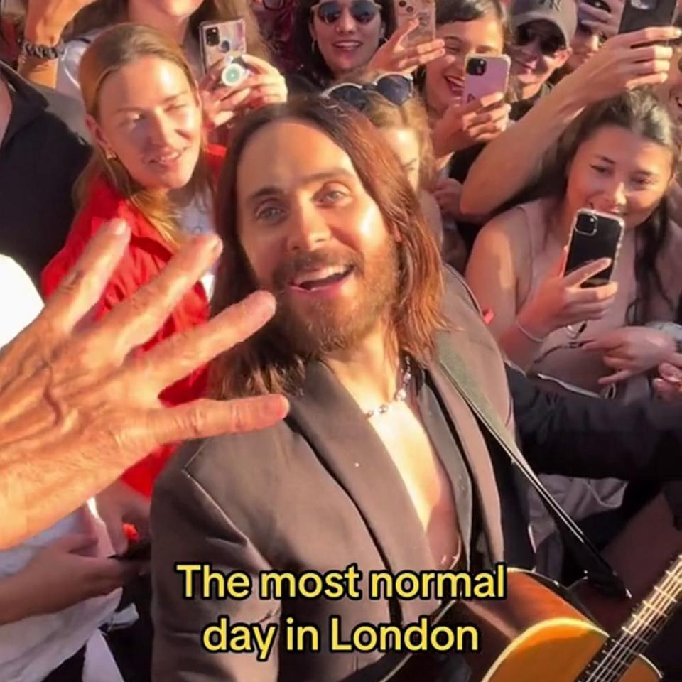 Jared Leto surprising fans at Piccadilly Circus with a singalong performance. Fans in Piccadilly Circus were left stunned as they were treated to a sing-a-long performance by 30 Seconds to Mars front man- Jared Leto. The video, filmed by long time fan Isabela Avellar, 30, on Sunday 2nd June shows Leto playing guitar and singing whilst making his way through crowds of excited fans. As he stops, people gather round him for a sing-a-long of one of the bands biggest hits, The Kill. Jared, who was in the UK to perform several concerts throughout June, had put out a message via Instagram telling his fans that he would be making a special appearance in Piccadilly Circus. 