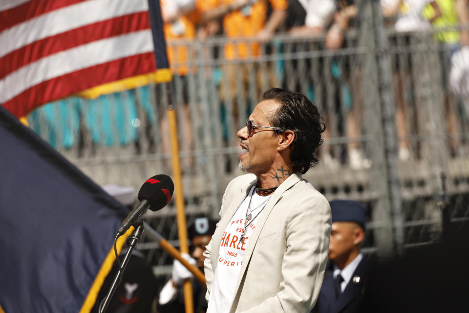 The Star-Spangled Banner en la voz de Marc Anthony