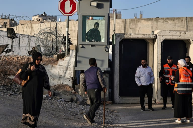 Le poste de contrôle israélien à Qalandiya, en Cisjordanie occupée, le 5 avril 2024 (Zain JAAFAR)