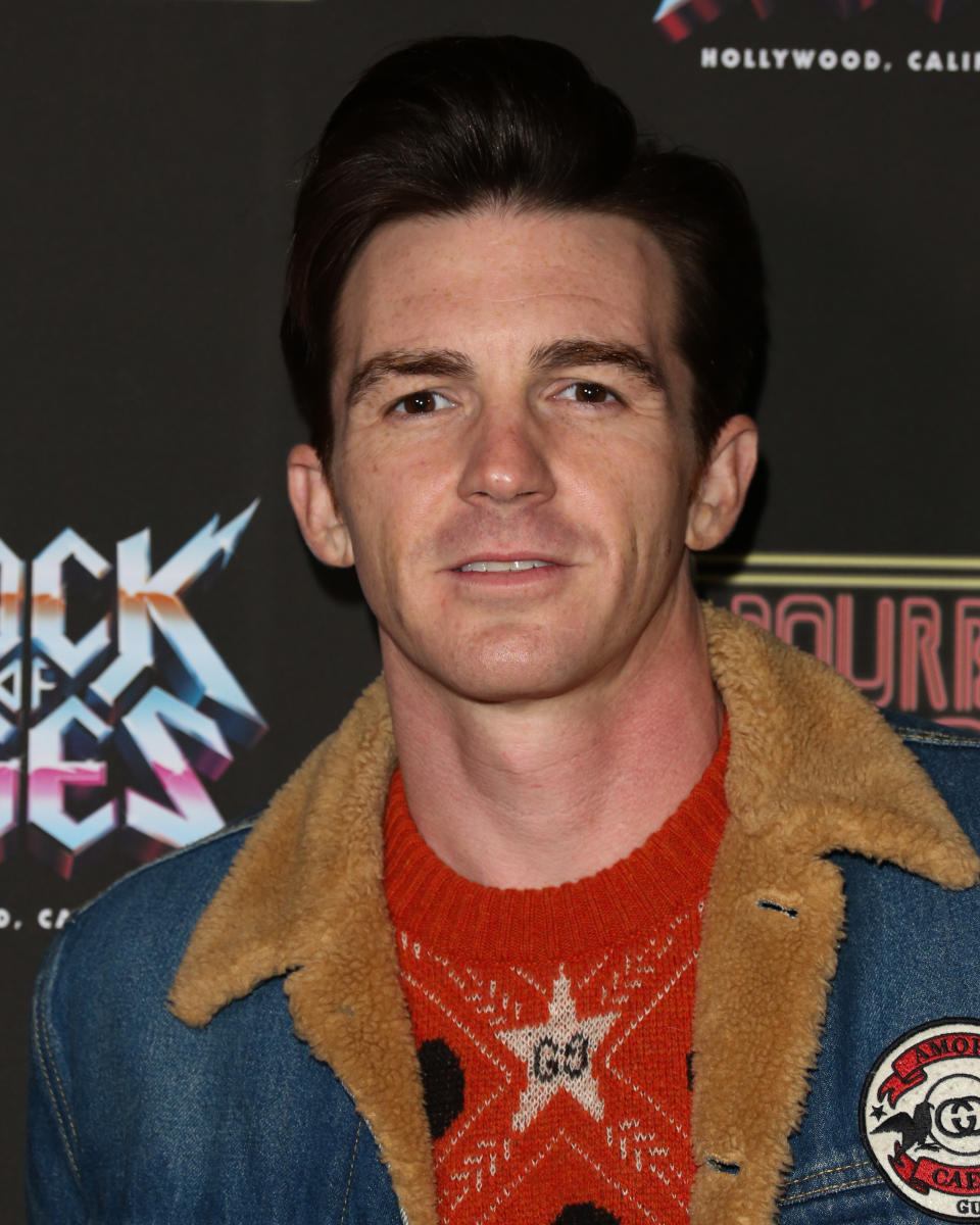 Closeup of Drake Bell on the red carpet