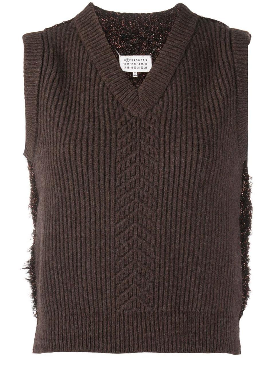 22) wool mix sweater vest