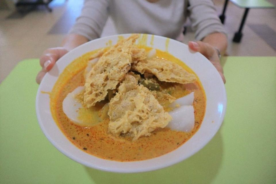 man man chi - curry chwee kueh