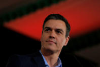 FOTO DE ARCHIVO: Pedro Sánchez, presidente del gobierno y candidato del PSOE, en Dos Hermanas, cerca de Sevilla, el 11 de abril de 2019. REUTERS/Jon Nazca