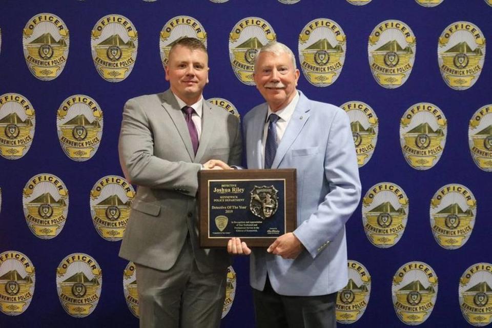 Joshua Riley, left, was Detective of the Year in 2020 when Ken Hohenberg was the police chief.