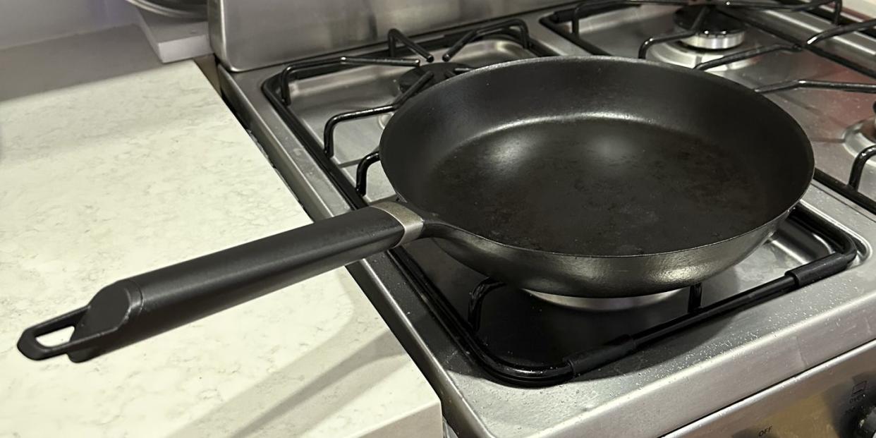 the vermicular cast iron skillet