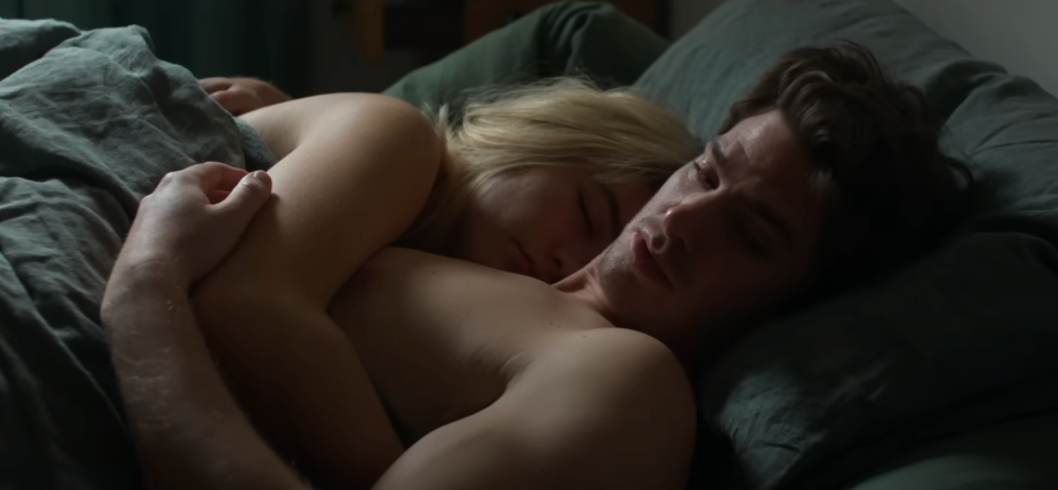 andrew garfield and florence pugh were 'so lost' in sex scene, they didn't hear 'cut '