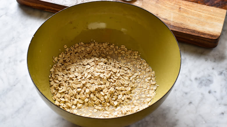 rolled oats in a bowl