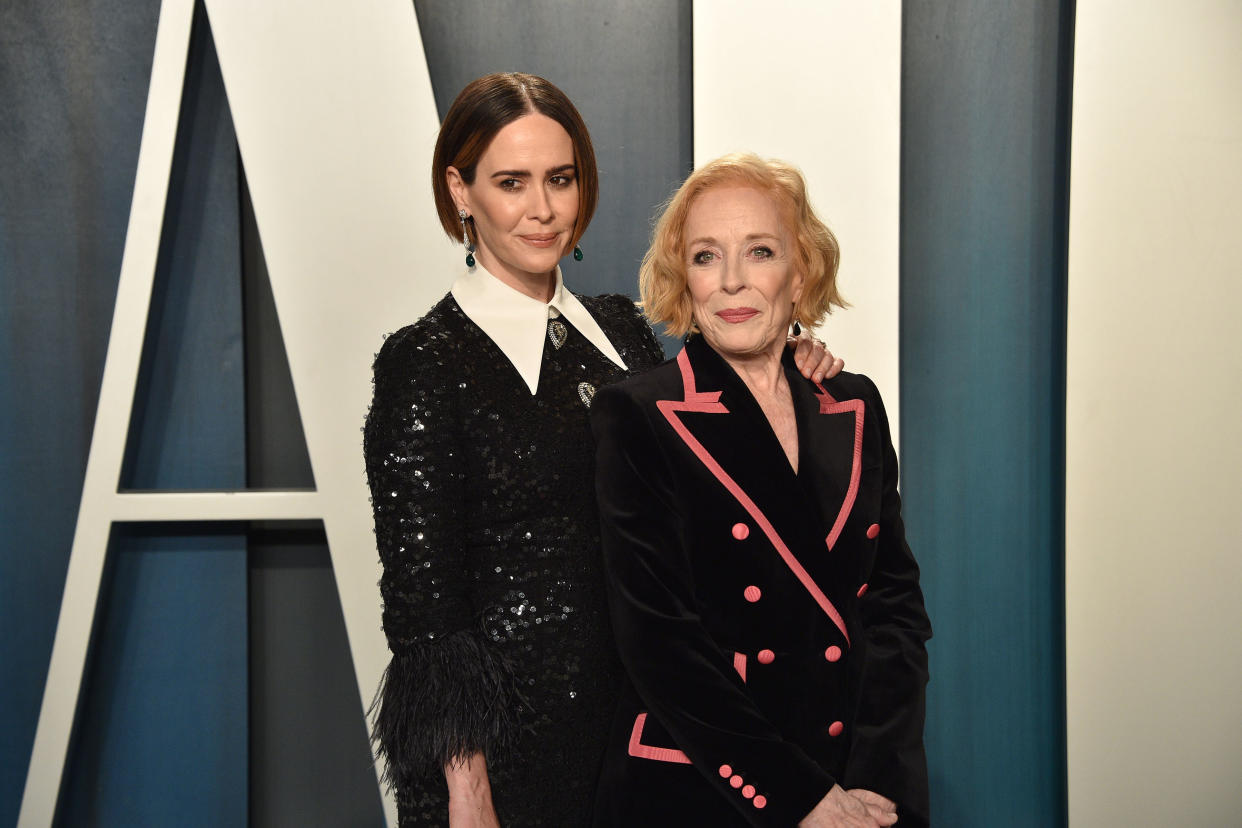 Sarah Paulson, 45, (L) is dating Holland Taylor, 77. (Photo: Getty Images) 