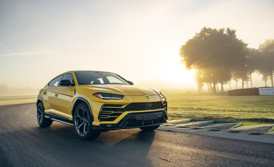 Photos of the 2019 Lamborghini Urus at Lightning Lap