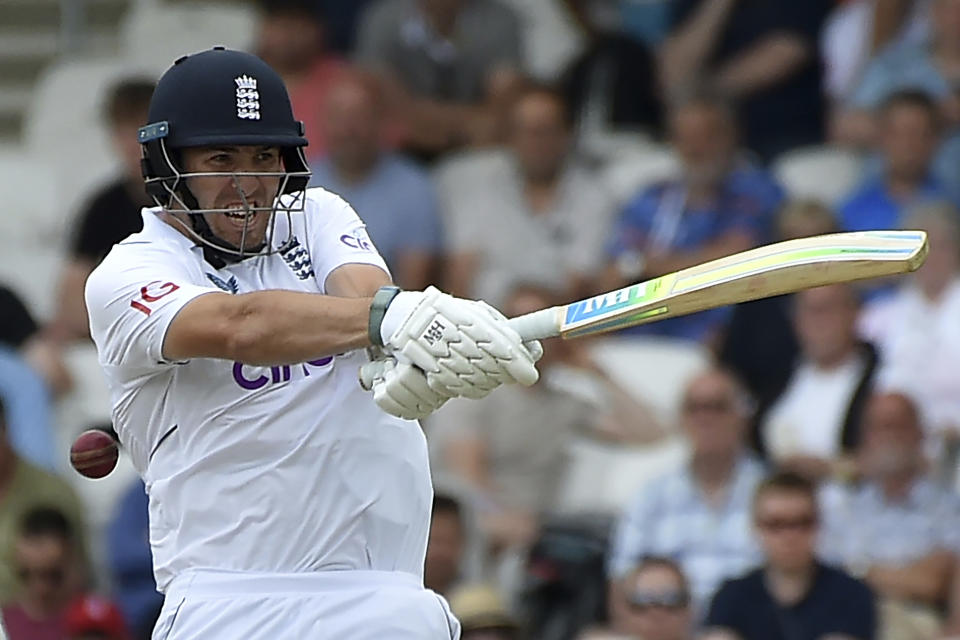 England's Jamie Overton bats during the second day of the third cricket test match between England and New Zealand at Headingley in Leeds, England, Friday, June 24, 2022. (AP Photo/Rui Vieira)