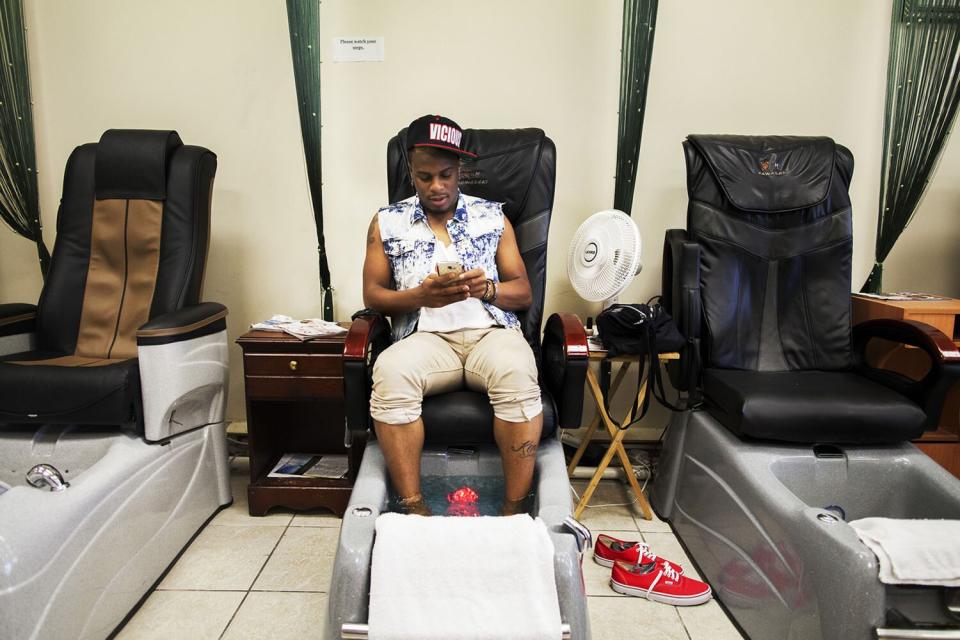 Kentrell having a pedicure.