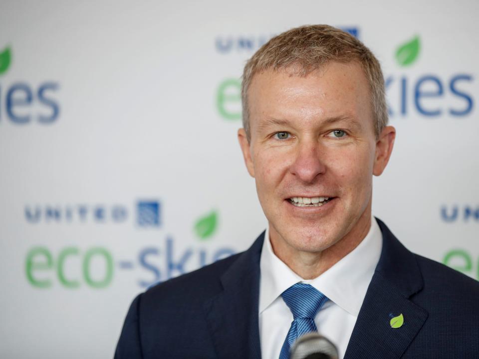 FILE PHOTO: United Airlines president Scott Kirby speaks at O'Hare International Airport in Chicago, Illinois, U.S., June 5, 2019. REUTERS/Kamil Krzaczynski/File Photo