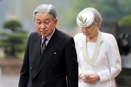 Japanese Emperor Akihito and Empress Michiko attend a wreath laying ceremony at the mausoleum of late Vietnamese president Ho Chi Minh in Hanoi, Vietnam March 1, 2017. REUTERS/Luong Thai Linh/Pool
