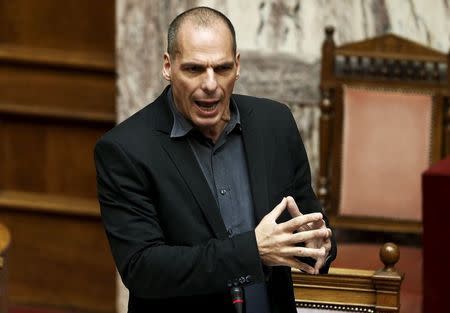 Greek Finance Minister Yanis Varoufakis answers a question during a parliamentary session in Athens June 11, 2015. REUTERS/Alkis Konstantinidis