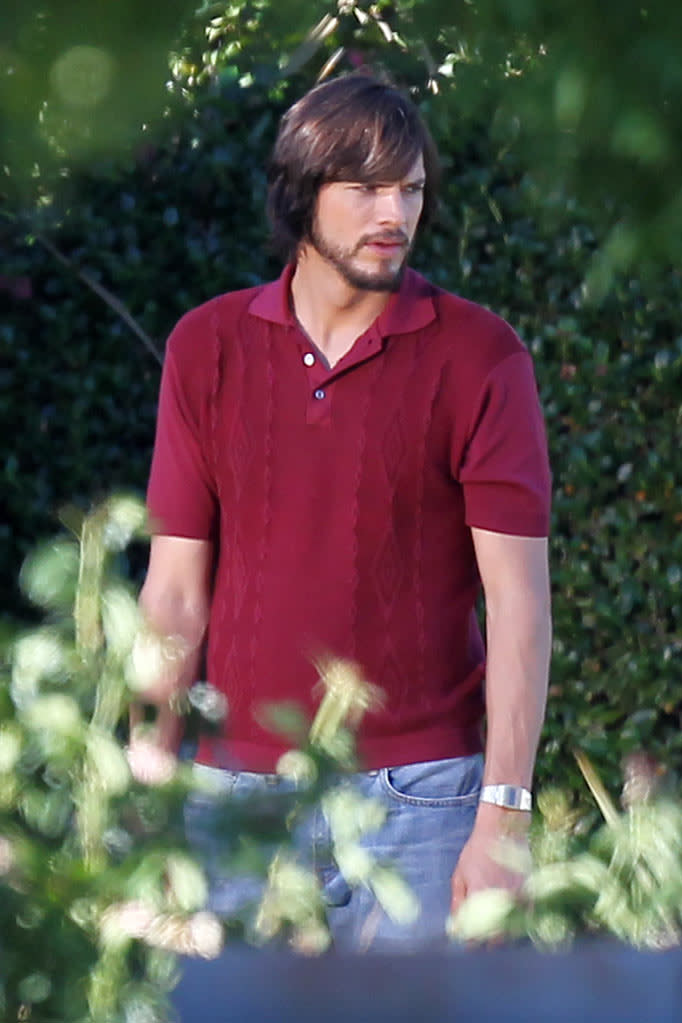 Ashton Kutcher and Dermot Mulroney filming 'Jobs,' Ashton is playing Steve Jobs.