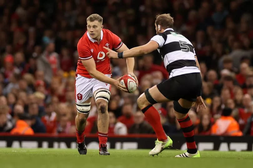 Ben Carter of Wales and Dragons