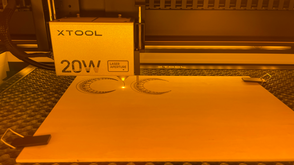 xTool S1 review; a laser module in use