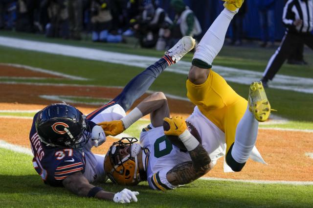 Fourth quarter dooms Bears in loss to rival Packers