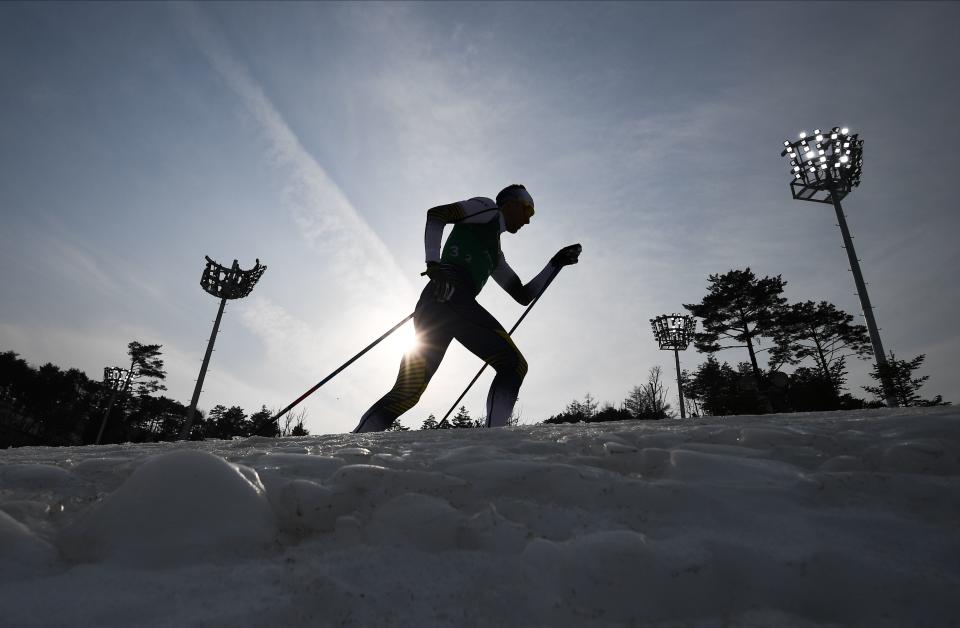 <p>Sweden’s Daniel Rickardsson competes during the men’s 4x10kms classic freestyle cross country relay at the Alpensia cross country ski centre during the Pyeongchang 2018 Winter Olympic Games on February 18, 2018 in Pyeongchang. / AFP PHOTO / FRANCK FIFE </p>