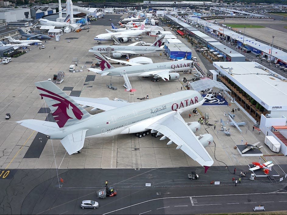 The A380 (front) compared to the A350 (middle) and Boeing 787 (back).
