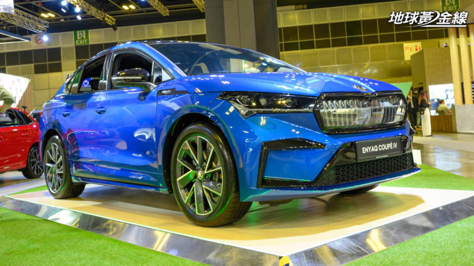 來自捷克的品牌Skoda也推出電動車，車上大量運用水晶切削工藝的元素。(攝影/ 林先本)