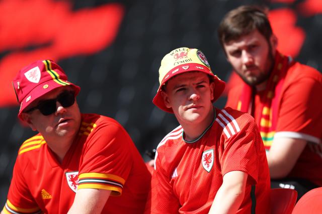 Wales fans have rainbow-coloured hats confiscated before USA game in Qatar, Wales