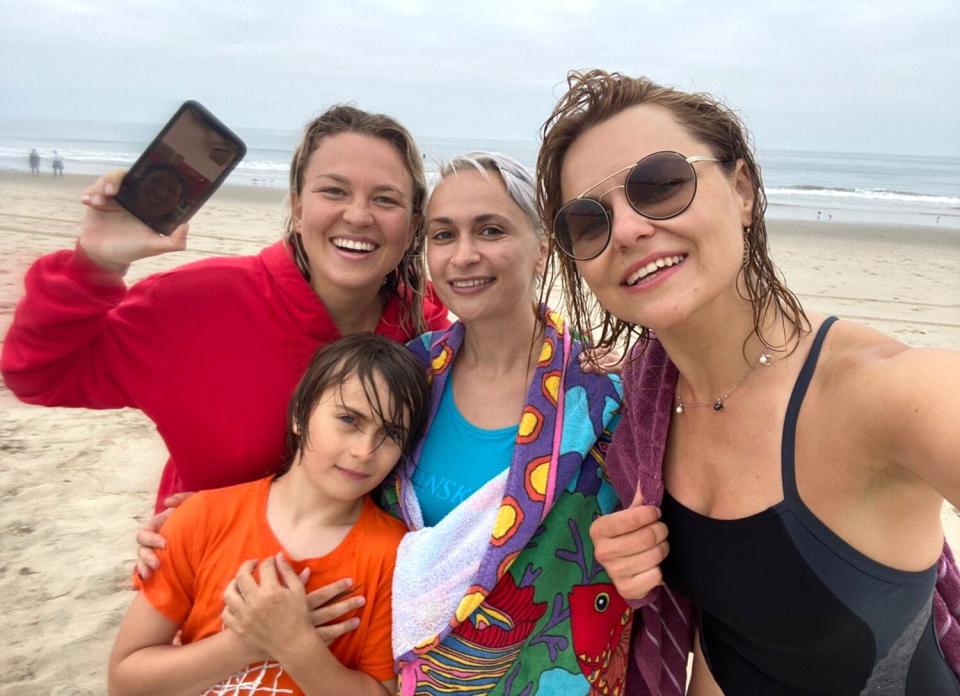 Olesia Saveleva, Halyna, son, and a friend Santa Monica, July 2020