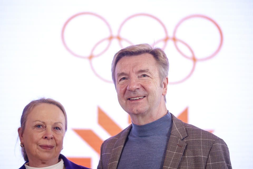 British ice dancers Christopher Dean, right and Jayne Torvill pose for a photo after the press conference in Sarajevo, Bosnia, Wednesday, Feb. 14, 2024. British ice dancers Jayne Torvill and Christopher Dean arrived in Bosnian capital to join the celebrations of the anniversary of the Sarajevo Winter Olympics, where they performed 40 years ago the routine which gave them the first, and so far only, perfect score in Olympic skating history. (AP Photo/Armin Durgut)