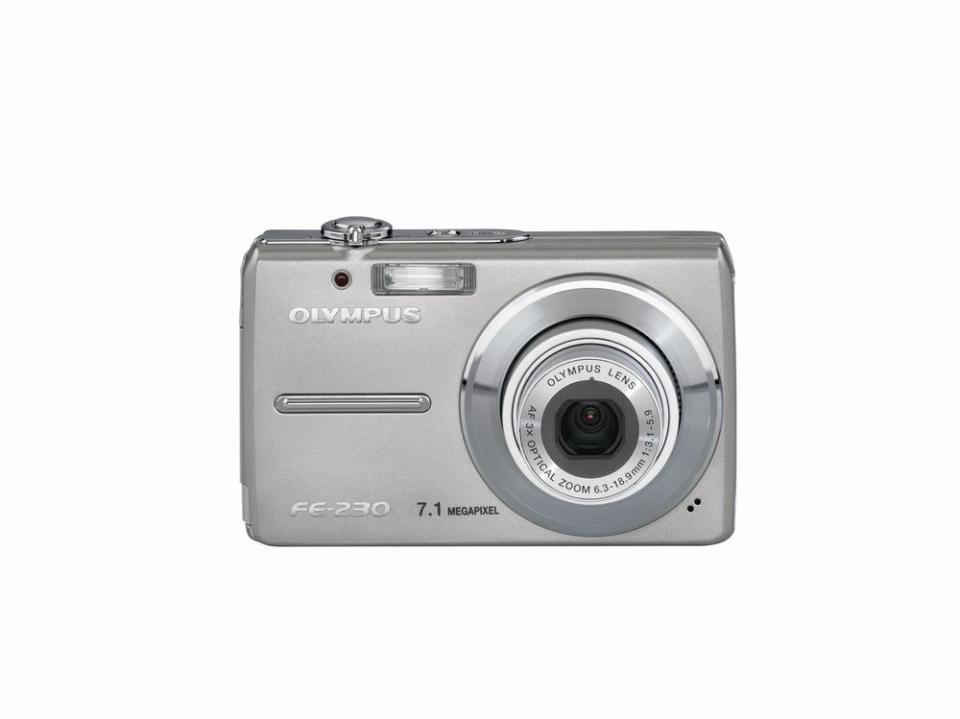 Olympus FE-230 (Amazon) 