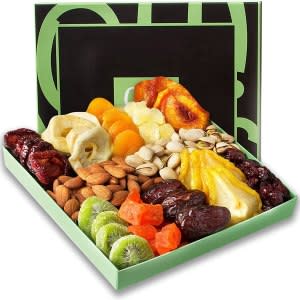 nuts and dried fruits gift basket