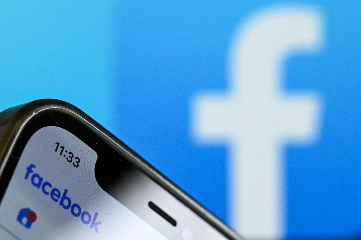 Facebook added a new chirping sound while scrolling as part of a new update to make the mobile experience “more engaging and interactive.”
