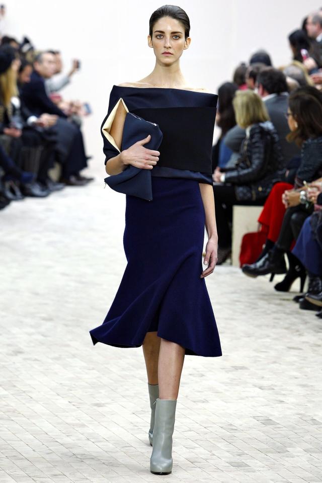 Paris fashion week: Phoebe Philo subverts the classics for Céline, Phoebe  Philo