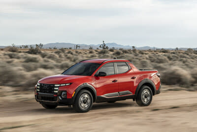 The 2025 Hyundai Santa Cruz XRT is photographed in California City, Calif., on Feb. 22, 2024.