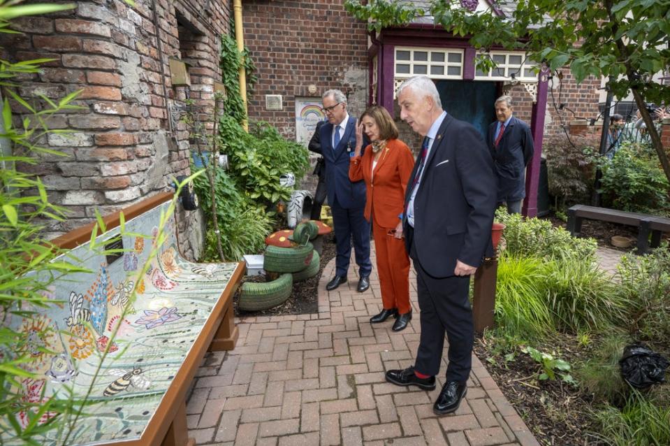 Nancy Pelosi and Sir Lindsay Hoyle visit the Coronation Street set (Peter Byrne/PA) (PA Wire)