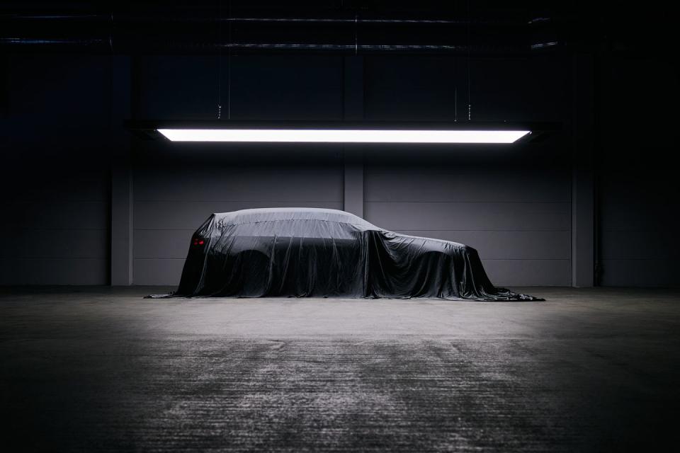 bmw m5 touring teaser