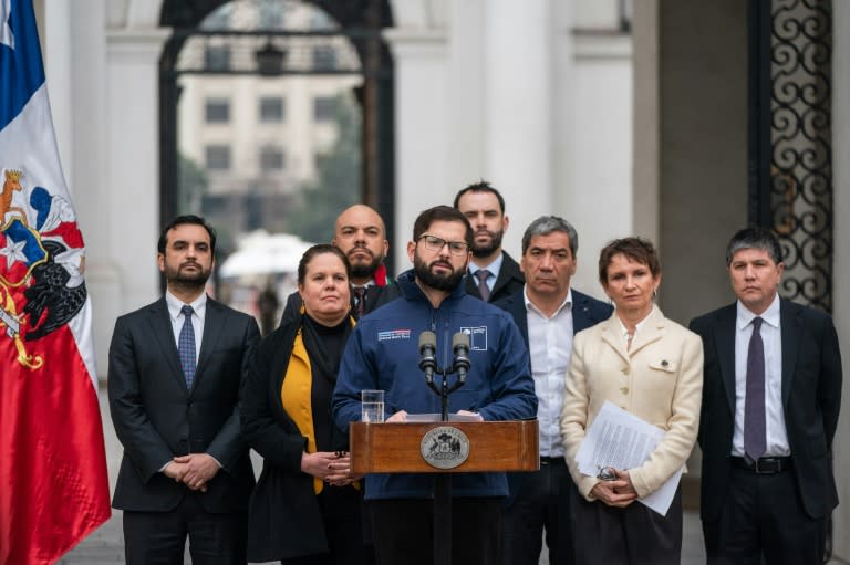 El presidente de Chile, Gabriel Boric, anuncia la construcción de una cárcel de alta seguridad, el 18 de julio de 2024 en el Palacio de La Moneda, en Santiago (Marcelo Segura)