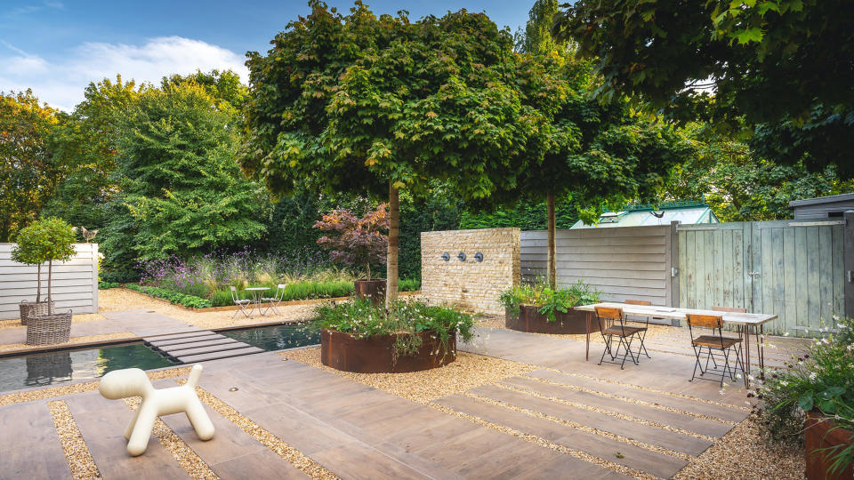 On the hunt for south-facing garden ideas to transform your outside space? These planting, layout and decor solutions should be just the ticket for sunny spots