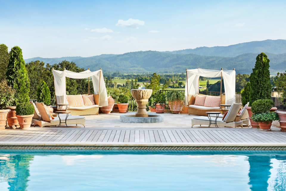 Get a taste of the South of France in California’s wine country (Trinette + Chris/Auberge du Soleil)